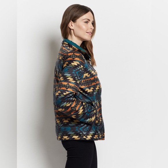 WOMEN'S Pendleton REVERSIBLE JACKET - Picture 12 of 14